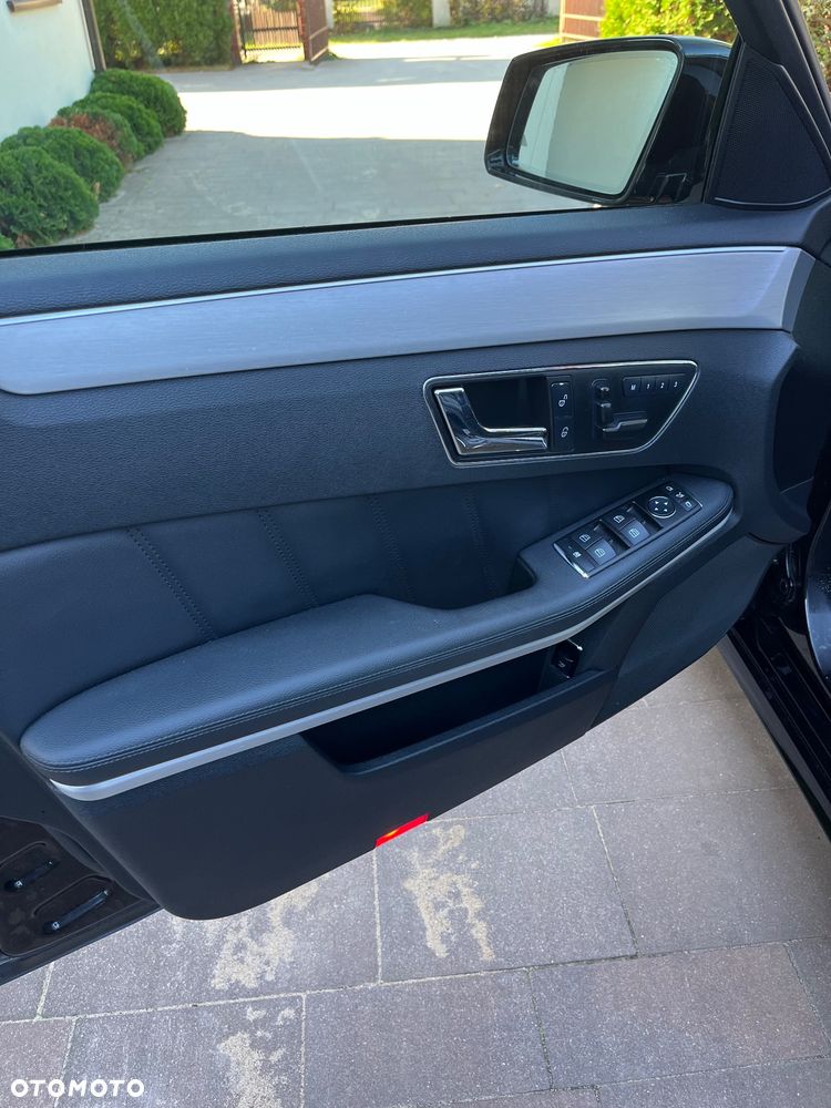 Mercedes-Benz Klasa E 350 CDI DPF 4Matic BlueEFFICIENCY 7G-TRONIC Avantgarde - 8