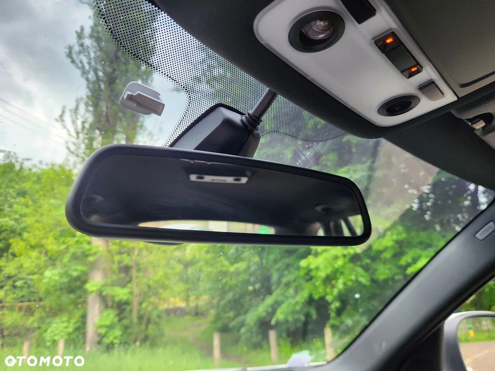 BMW X1 xDrive18d xLine - 32