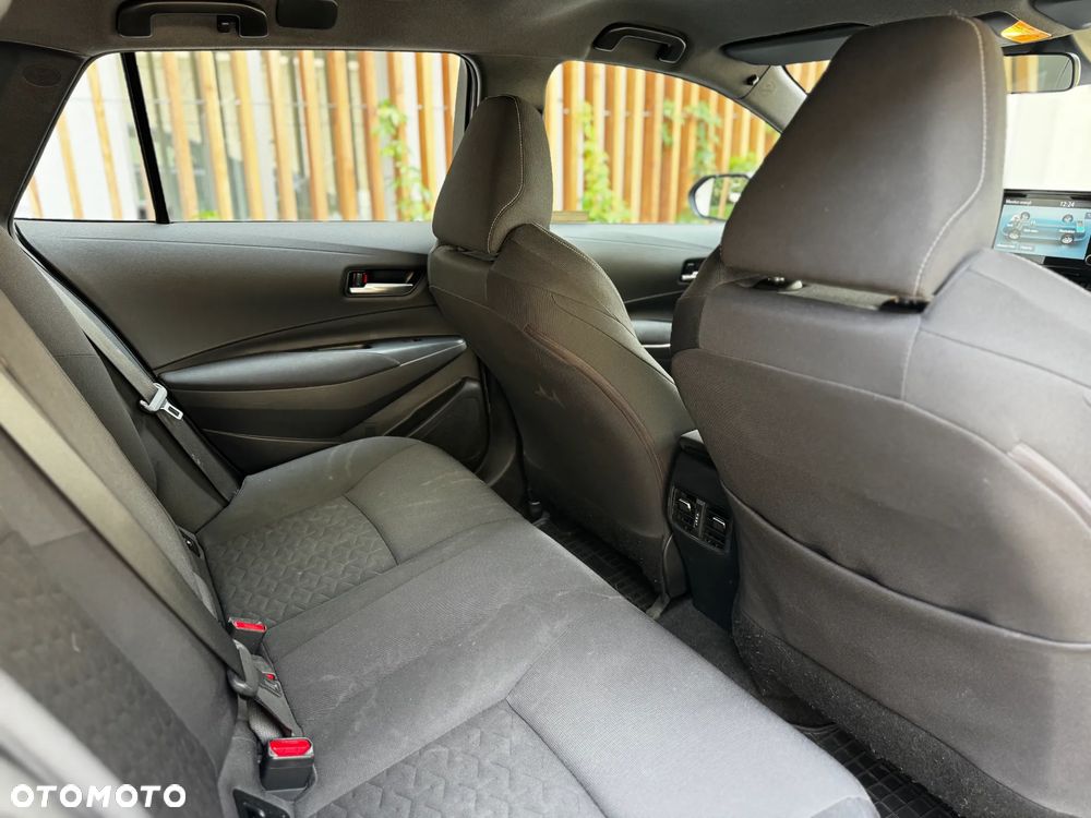 Toyota Corolla 2.0 Hybrid Comfort - 10