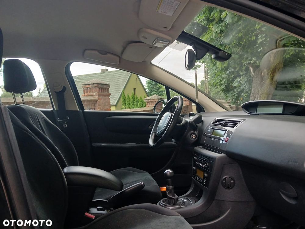 Citroën C4 2.0 16V Exclusive - 20