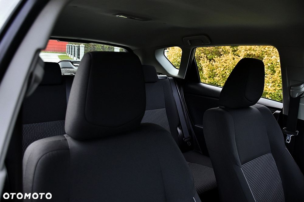 Toyota Auris 1.6 Executive - 36