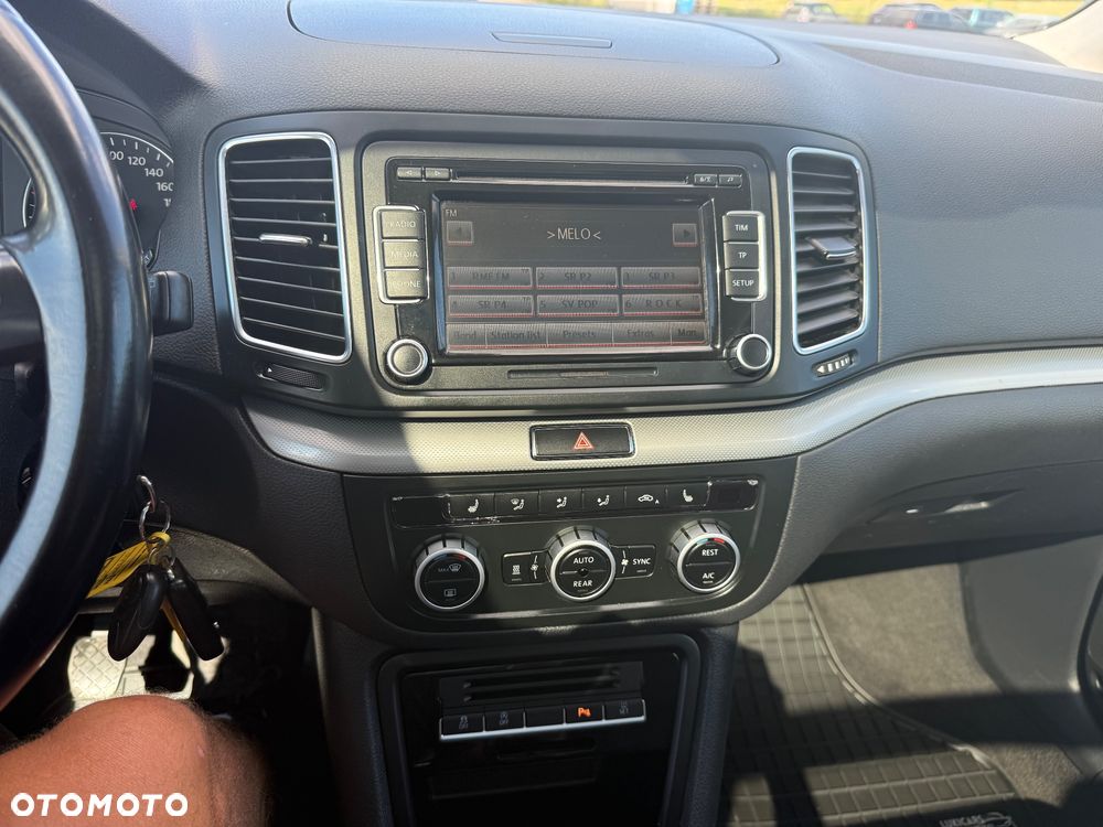 Volkswagen Sharan 2.0 TDI 4Motion BlueMotion Technology Highline - 29