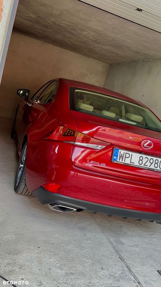 Lexus IS 200t Elegance - 3