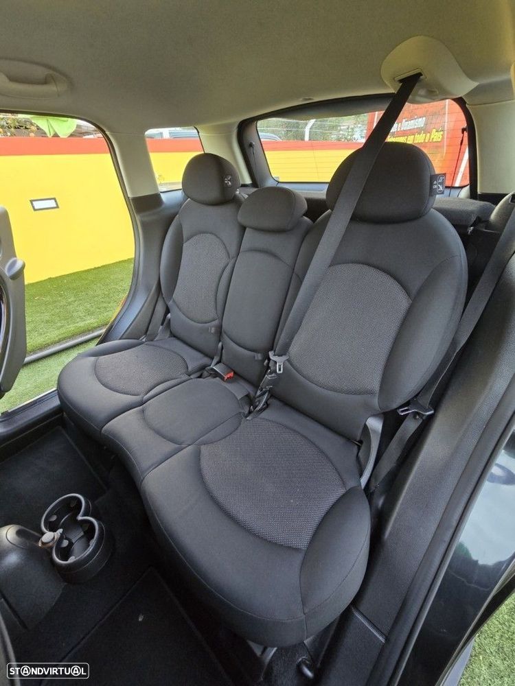 MINI Countryman Cooper D - 12