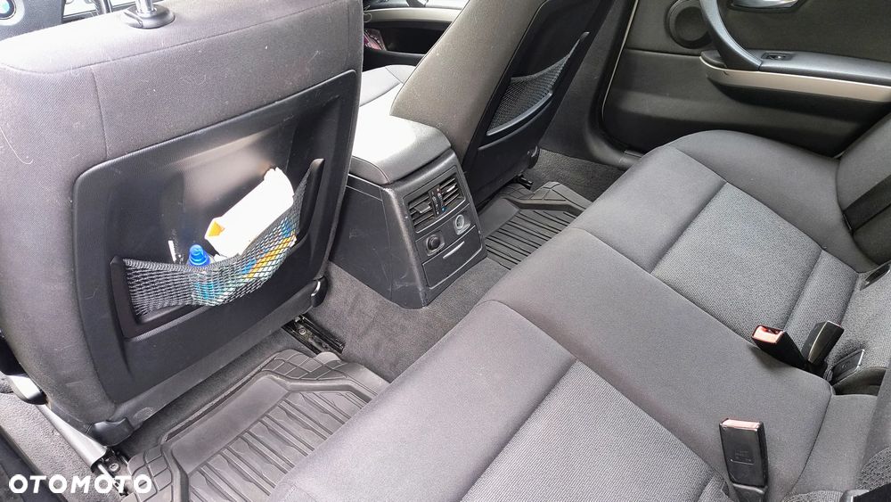 BMW Seria 3 318i - 8