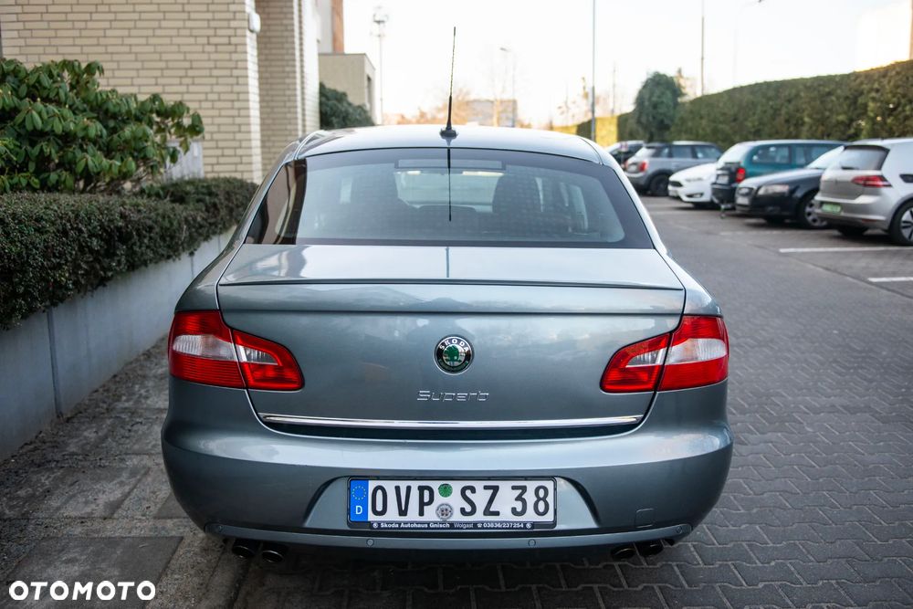 Skoda Superb 3.6 V6 4x4 DSG Elegance - 28