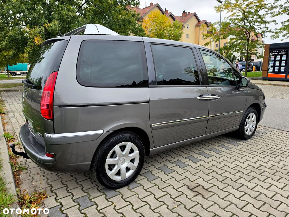 Peugeot 807 HDi 135 Premium - 22