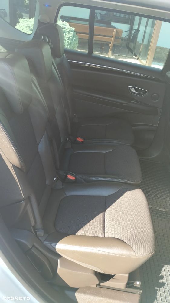 Renault Espace 1.6 dCi Energy Initiale Paris EDC 7os - 19