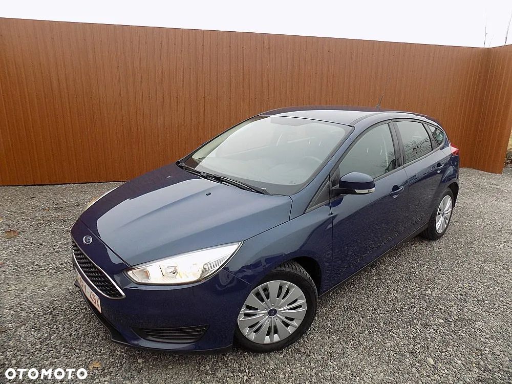 Ford Focus 1.0 EcoBoost S&S TREND - 2