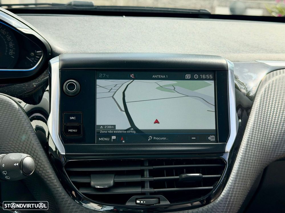 Peugeot 2008 1.2 PureTech Allure Pack - 21