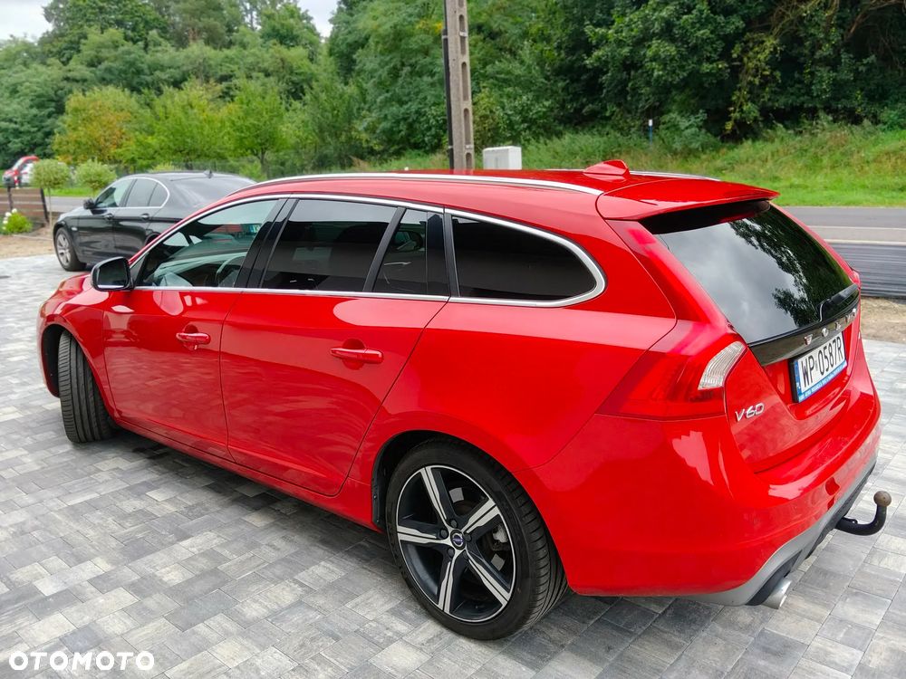 Volvo V60 D4 Drive-E R-Design Momentum - 3