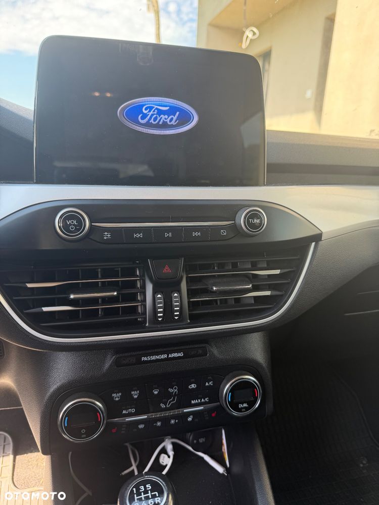 Ford Focus 1.0 EcoBoost Active - 8