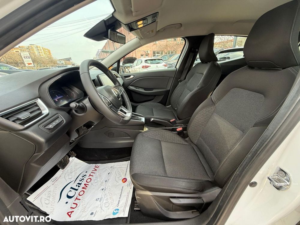 Renault Clio V E-Tech 145 Techno - 9