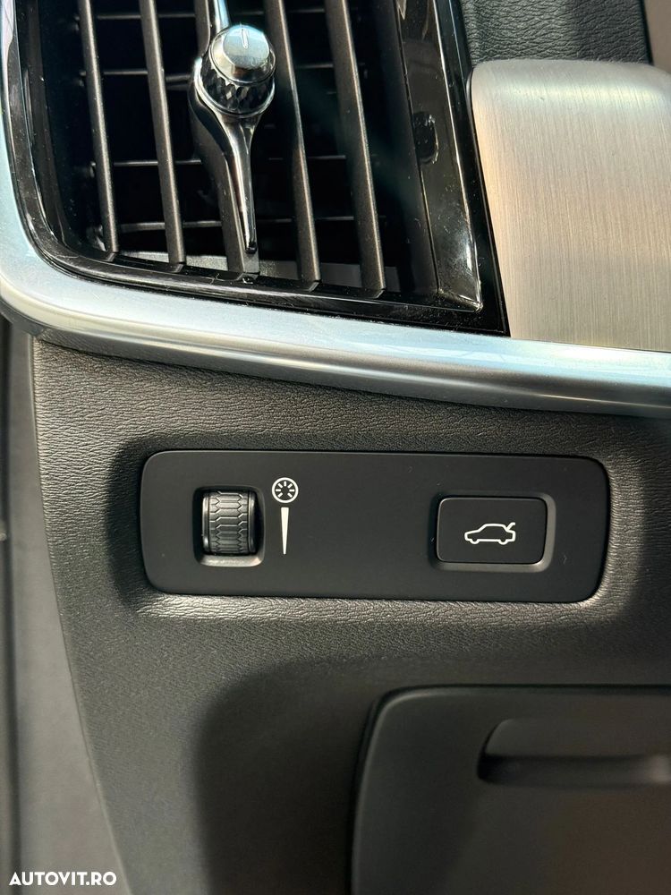 Volvo S90 T4 Geartronic Momentum - 14