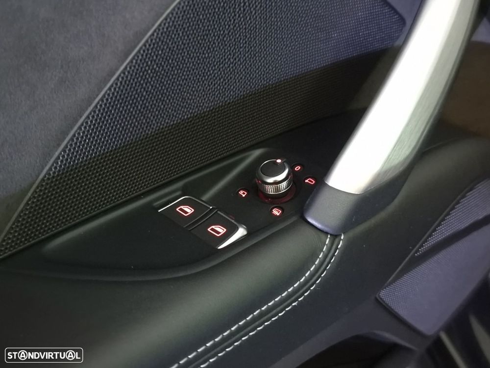 Audi TT Coupé 2.0 TDI quattro S-line S tronic - 27