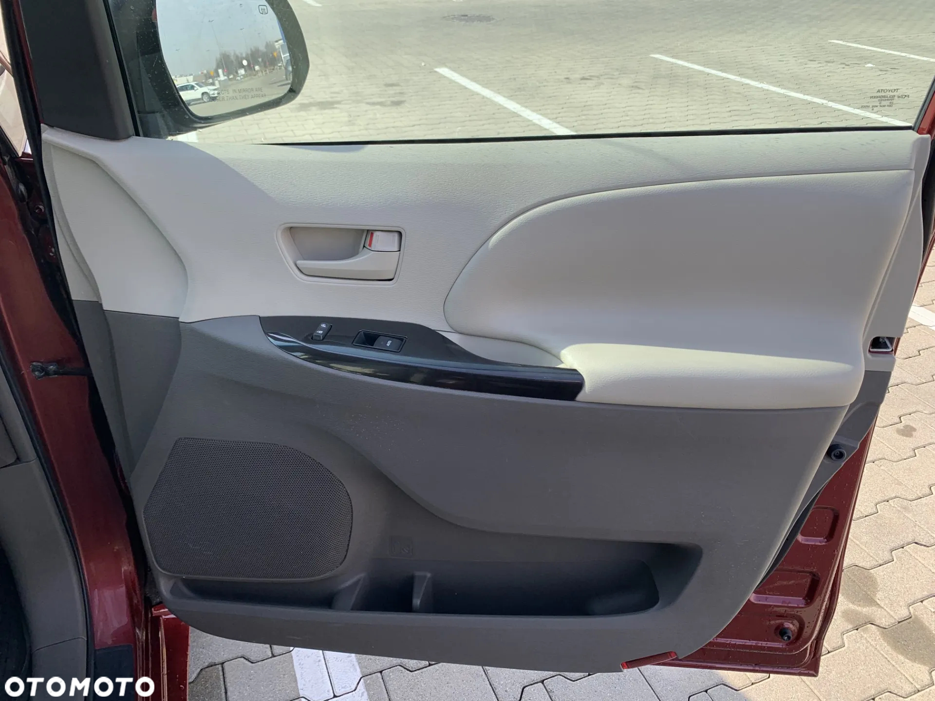 Toyota Sienna 3.5 V6 - 40