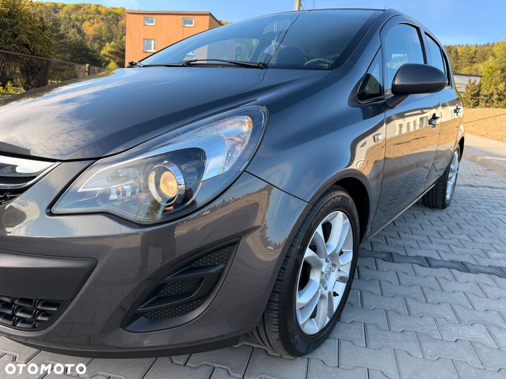 Opel Corsa 1.4 16V Cosmo - 20