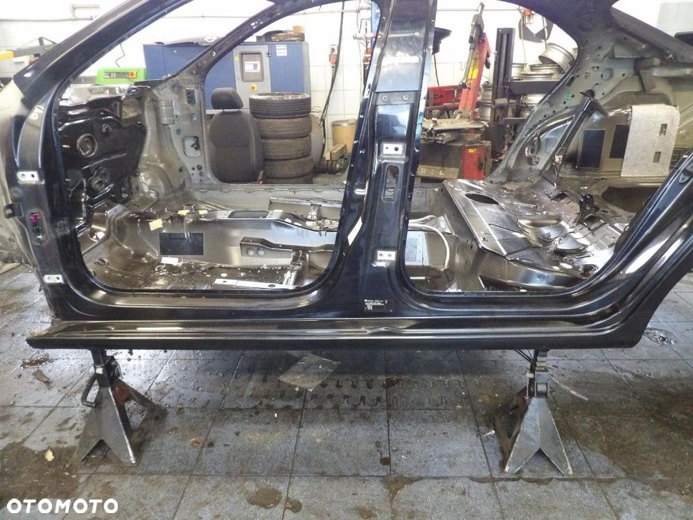 SKODA RAPID LIFTBACK PRÓG LEWY LF9R - 1