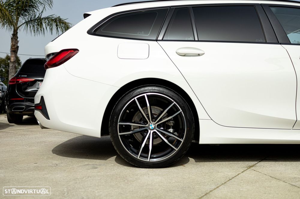 BMW 320 d Aut. Sport Line - 27