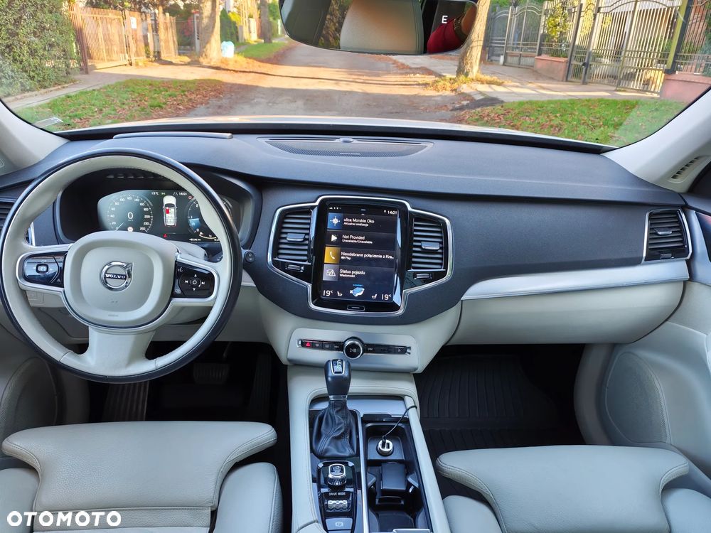 Volvo XC 90 D5 AWD Momentum 7os - 21