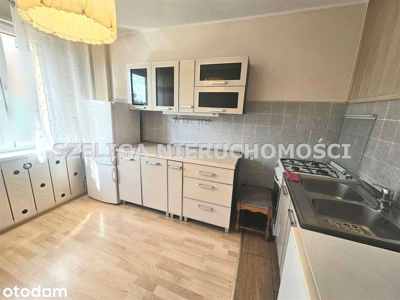 Okol. Wiślanej, Balkon, C.O., C.W., Z.W. Z Sieci