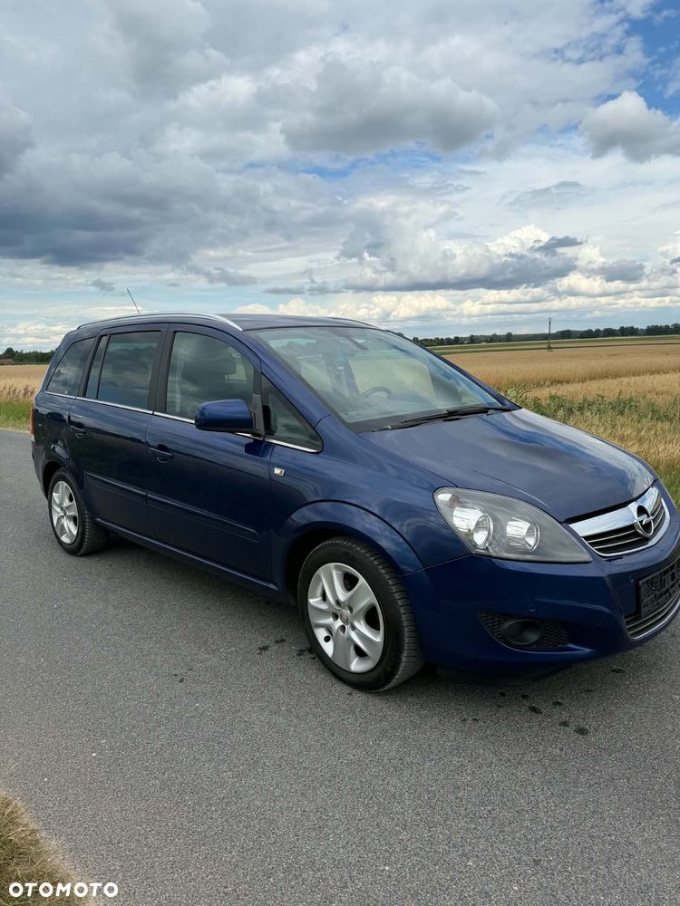 Opel Zafira - 2