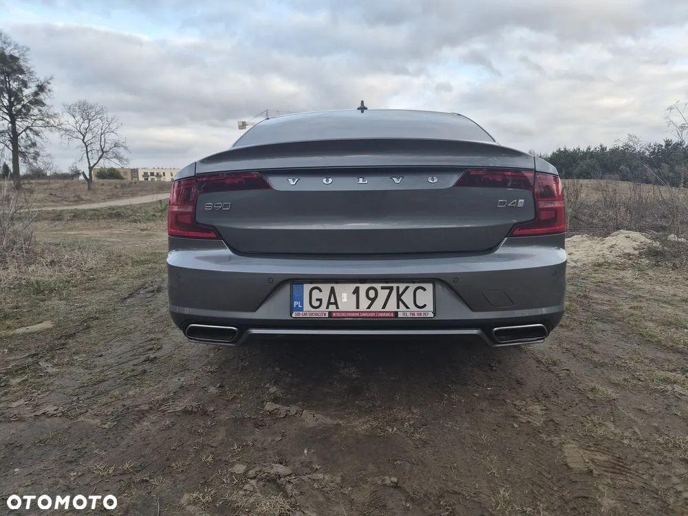 Volvo S90 D4 R-Design - 14