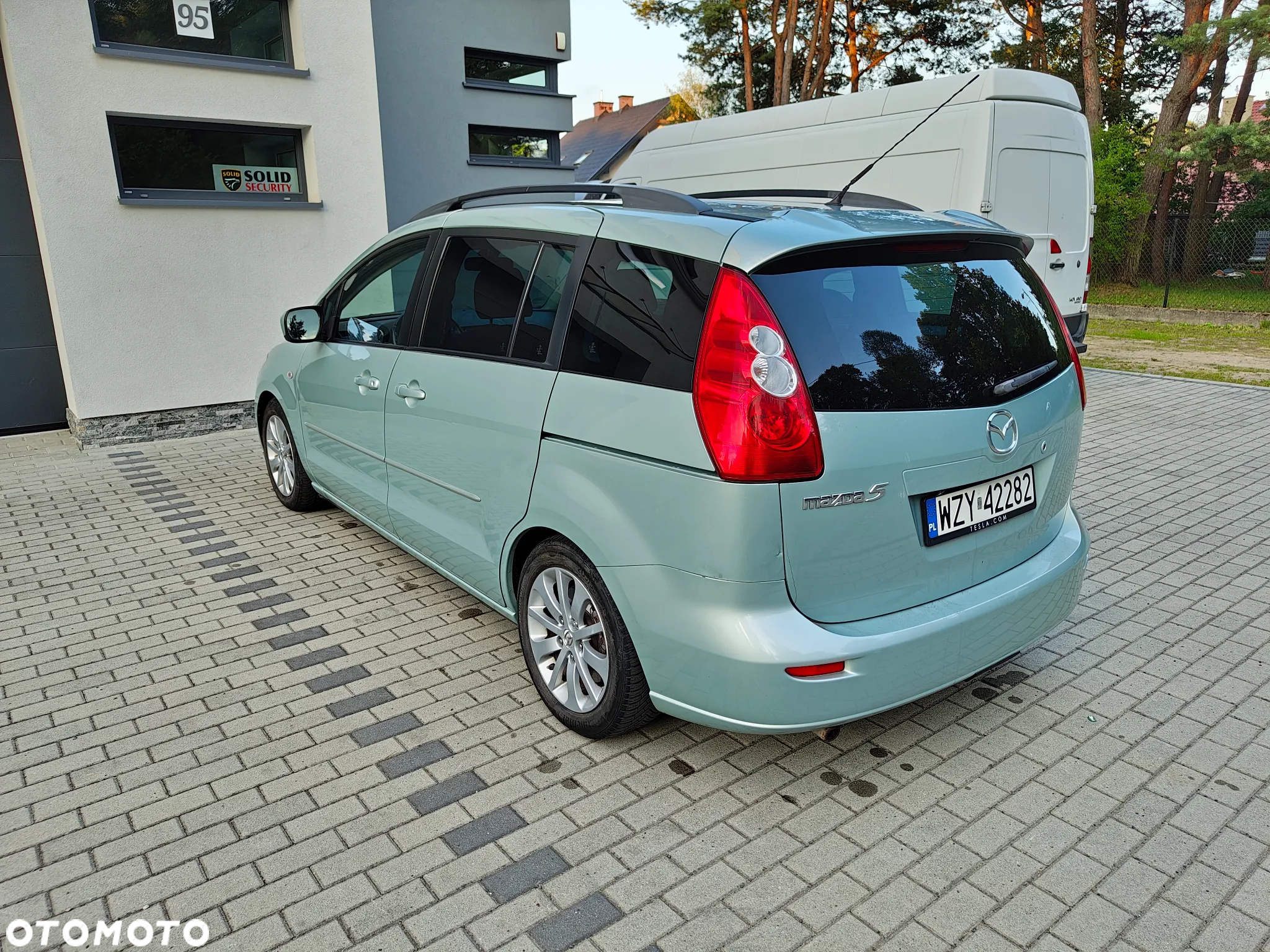 Mazda 5 2.0 Active - 10