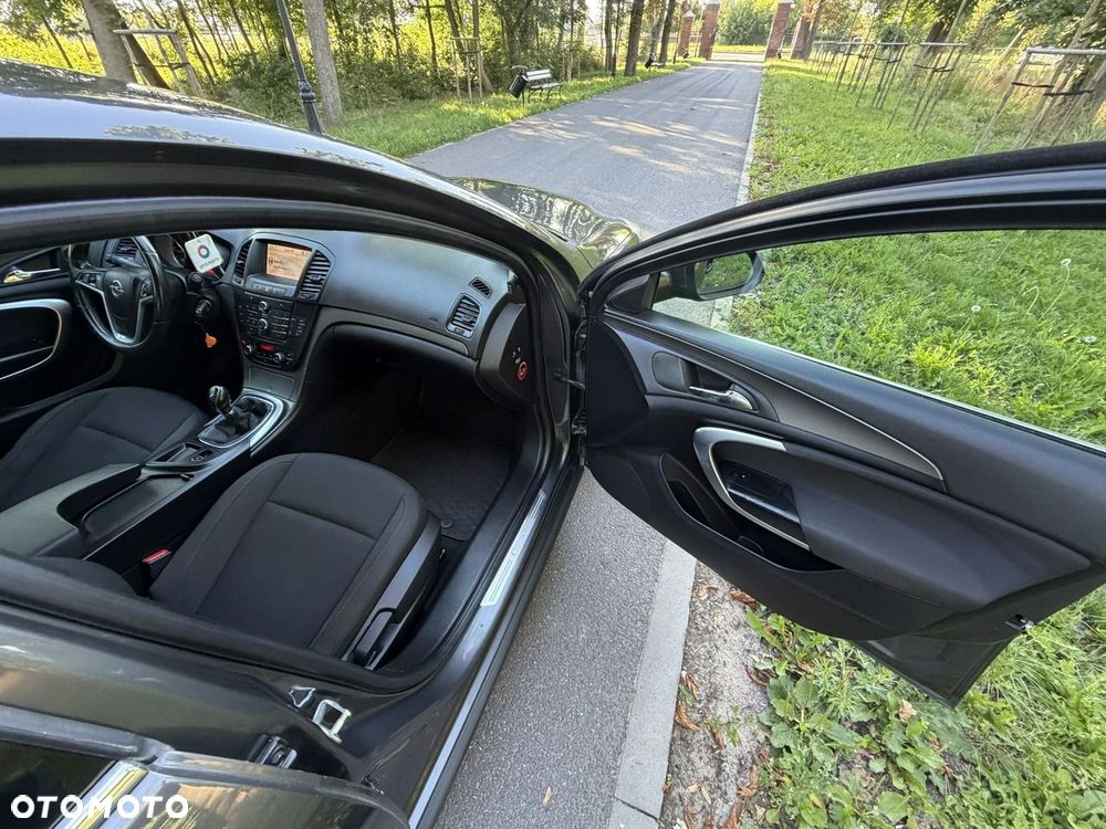 Opel Insignia - 30