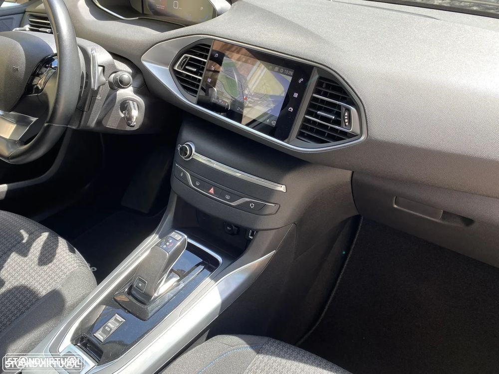 Peugeot 308 SW 1.5 BlueHDi Style EAT8 - 16