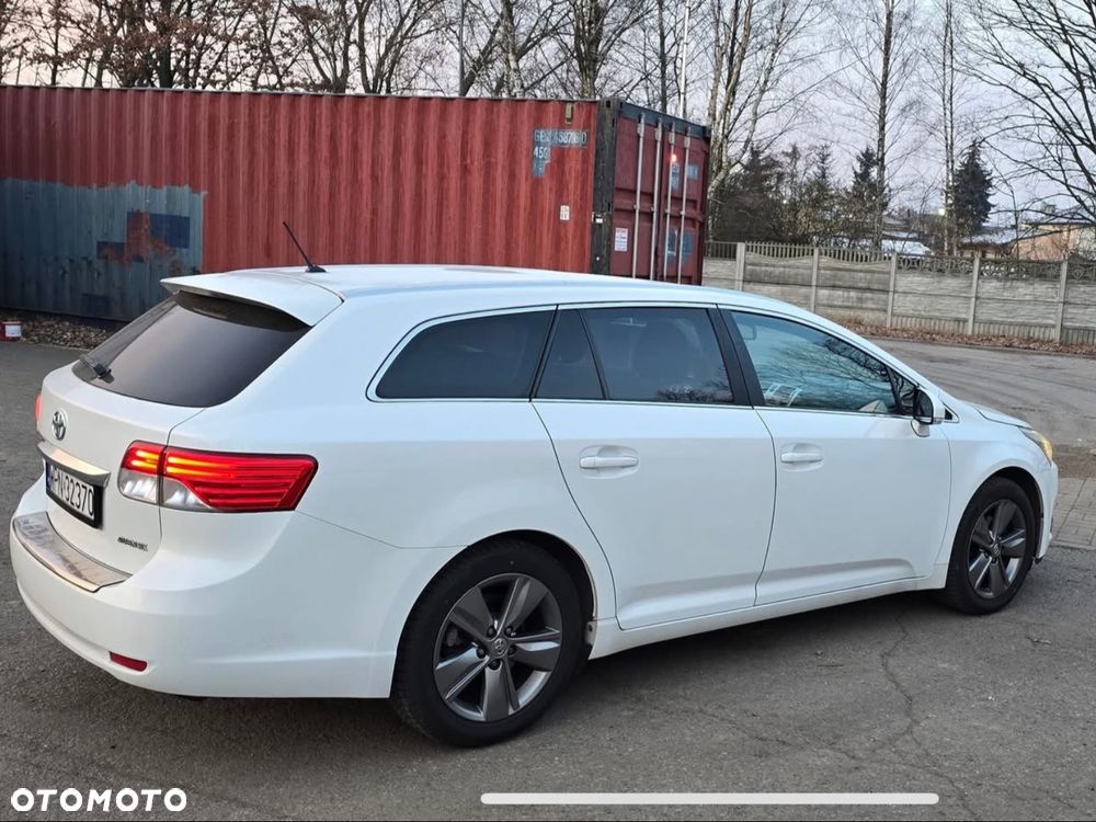 Toyota Avensis - 5