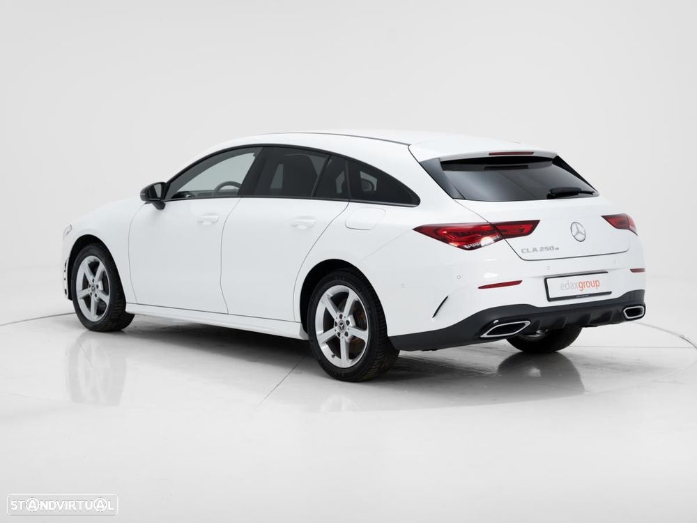 Mercedes-Benz CLA 250 e Shooting Brake AMG Line - 4