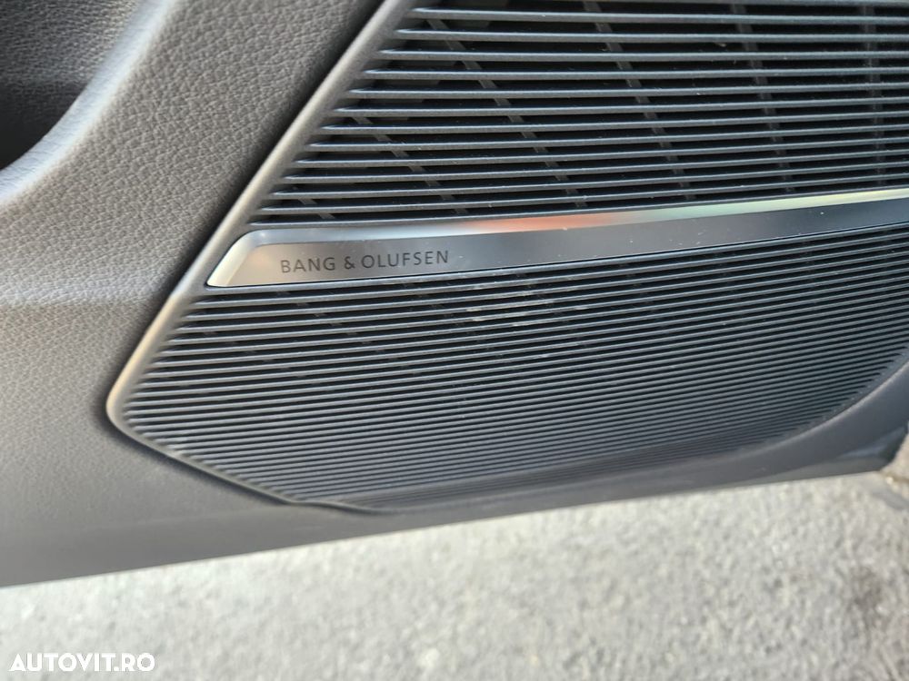 Audi Q8 55 TFSI quattro Tiptronic MHEV - 24