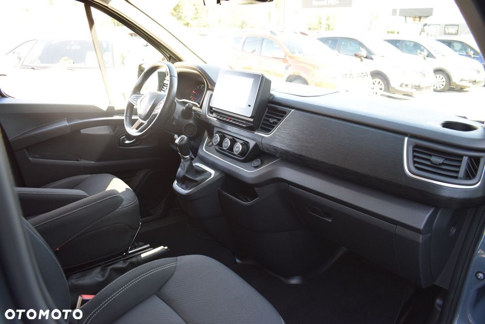 Renault Trafic 2.0 dCi EDC - 22