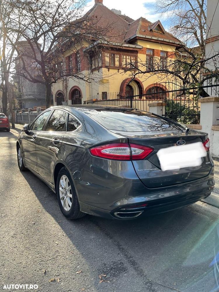 Ford Mondeo 2.0 EcoBoost Titanium - 3