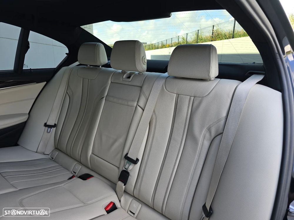 BMW 520 d Pack M Auto - 41