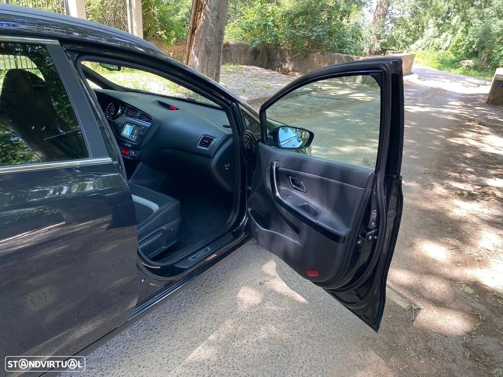 Kia Ceed SW 1.6 CRDi GT Line - 15