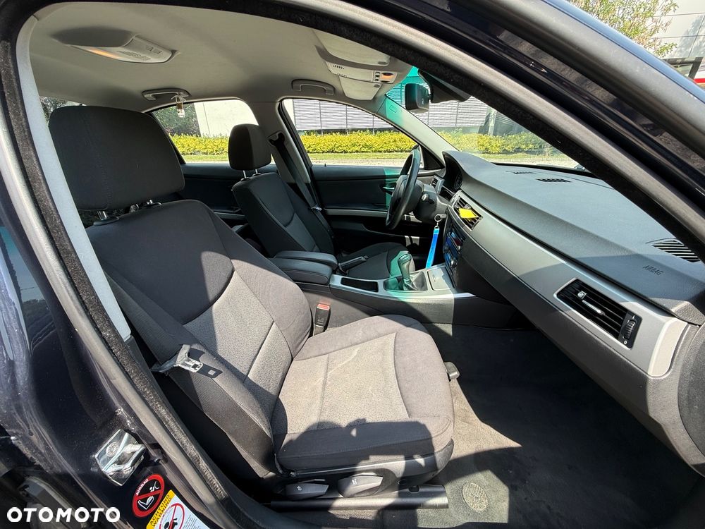 BMW Seria 3 - 11