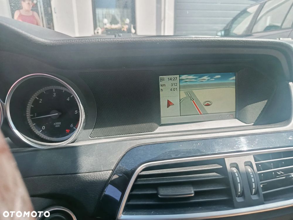 Mercedes-Benz Klasa C 220 CDI Edition - 17