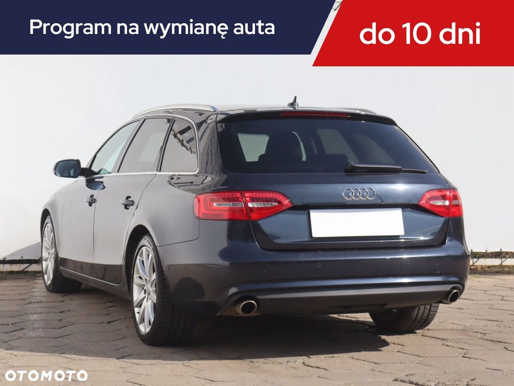 Audi A4 Avant 2012 photo 5