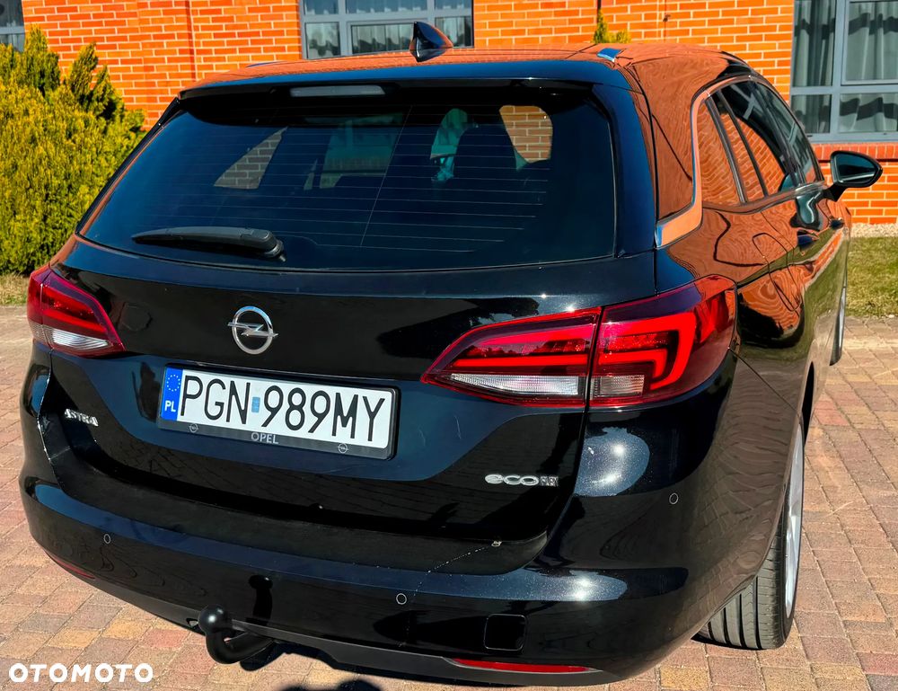 Opel Astra 1.6 CDTI Cosmo - 27