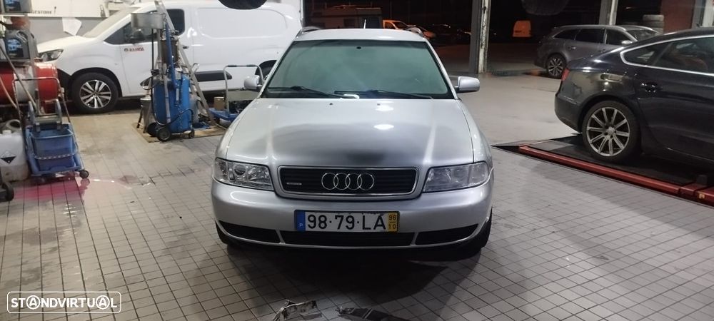 Audi A4 Avant 1.9 TDI Sport - 4