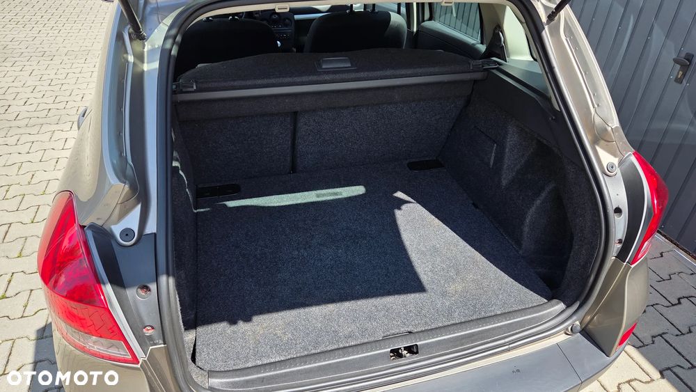 Renault Clio 1.2 16V Authentique - 9