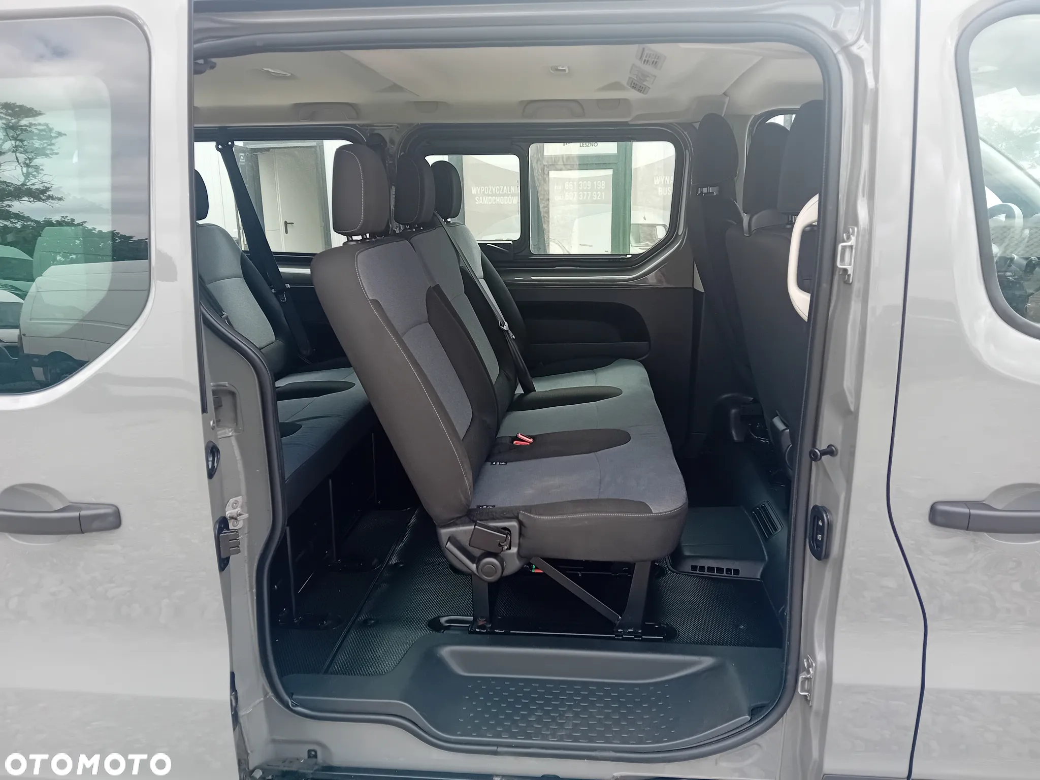 Opel Vivaro - 14