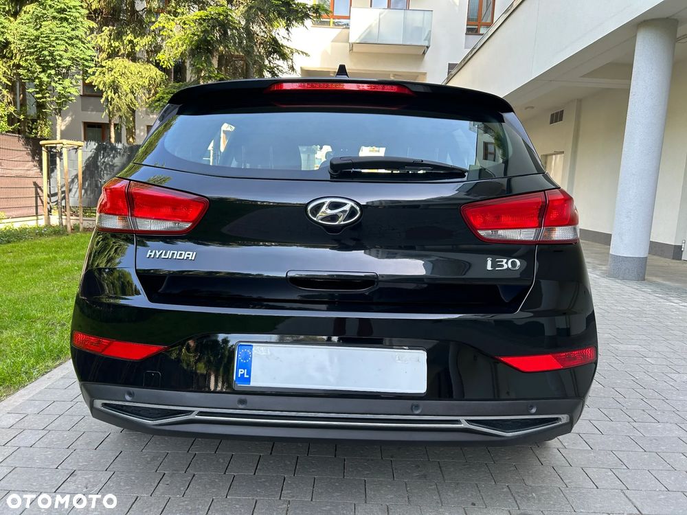 Hyundai i30 1.5 DPI Modern - 35