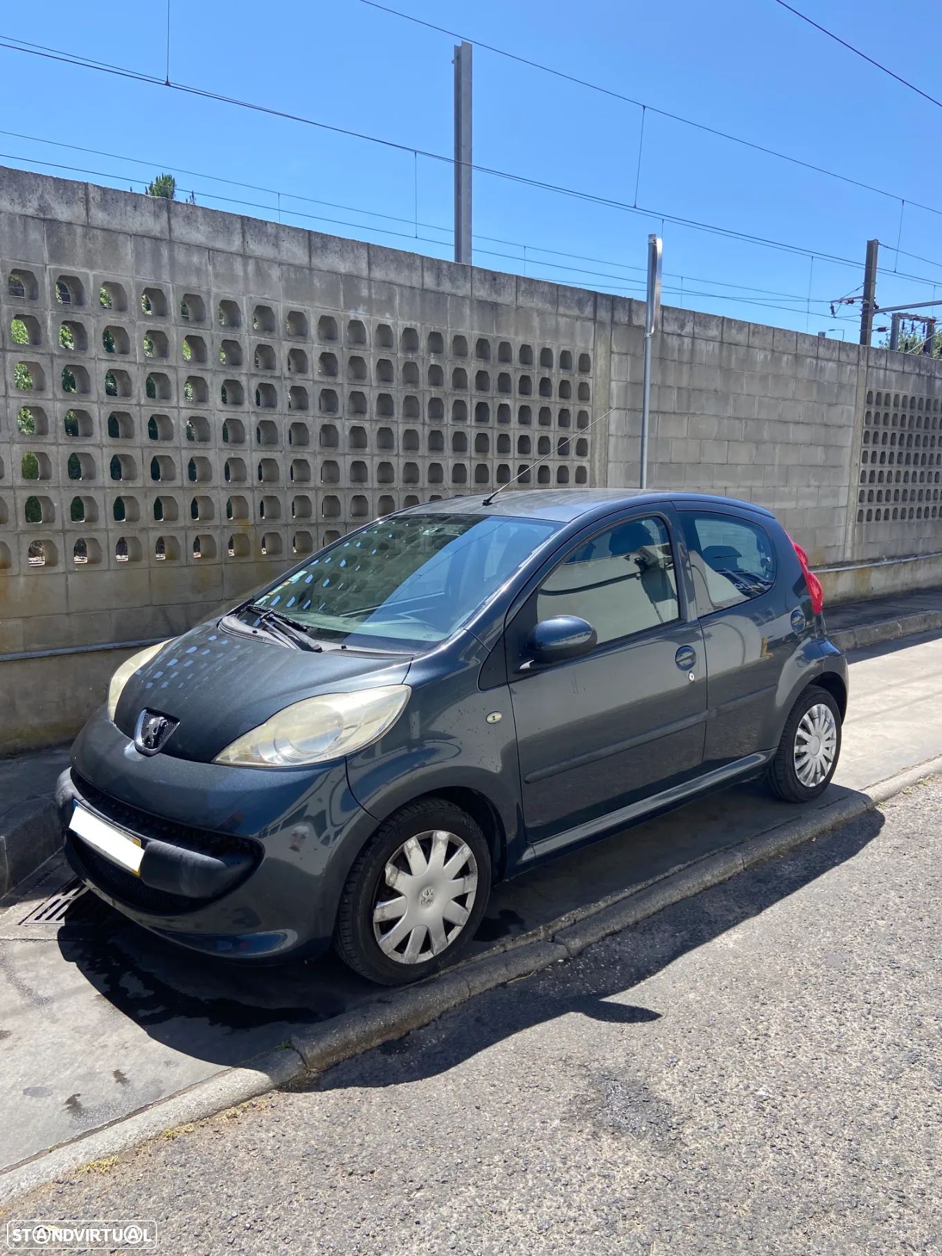 Peugeot 107 1.0 Trendy - 1