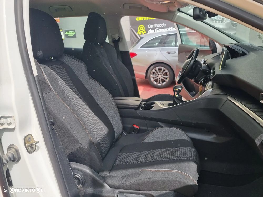 Peugeot 3008 PureTech 130 Stop & Start GPF Active - 20