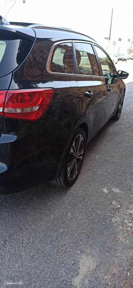 Kia Ceed SW 1.0 T-GDI GT Line - 12