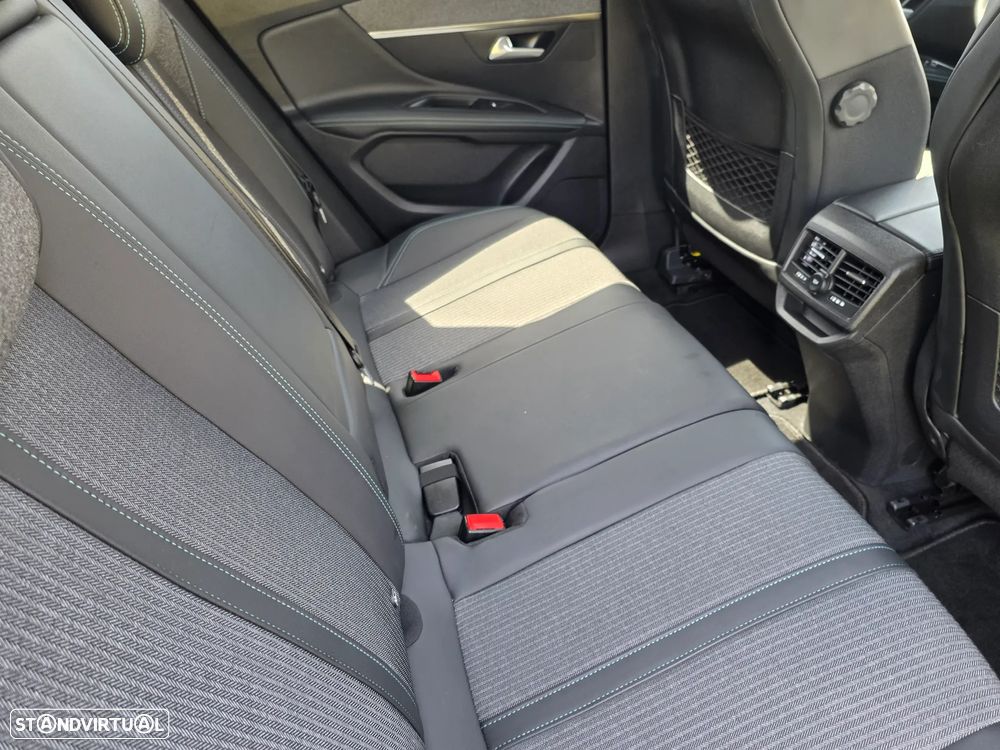 Peugeot 3008 1.2 PureTech Allure Pack EAT8 - 3