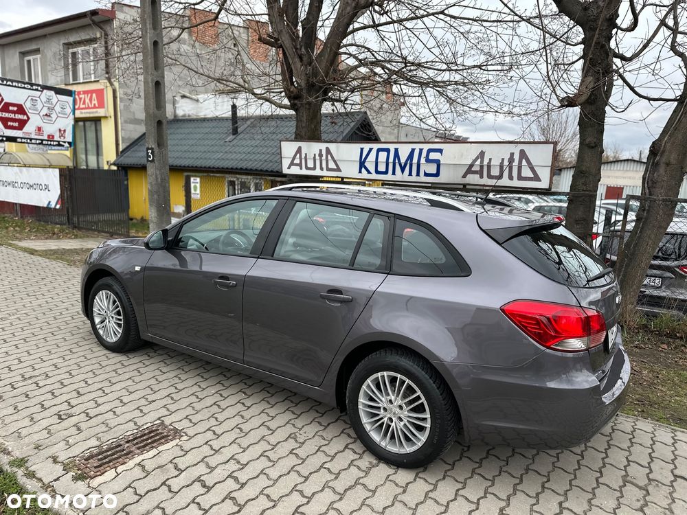 Chevrolet Cruze 1.6 LT - 6
